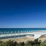 Terrace Elite 5* Side