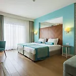 Terrace Elite 5* Side