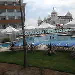 Terrace Elite فندق