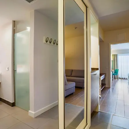 Terrace Elite Ultra 호텔 5*