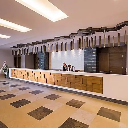Terrace Elite 酒店 5*