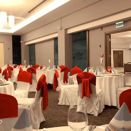 Terrace Elite Ultra Otel Side