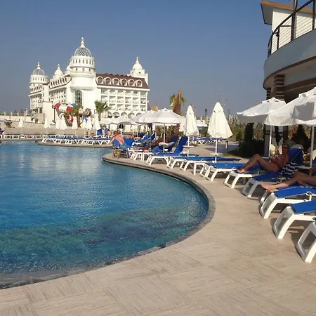 Terrace Elite Ultra Otel
